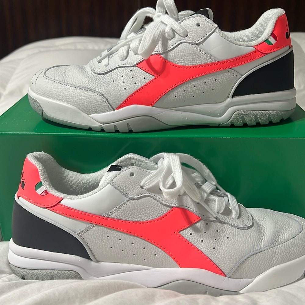 Diadora Maverick Sneaker .